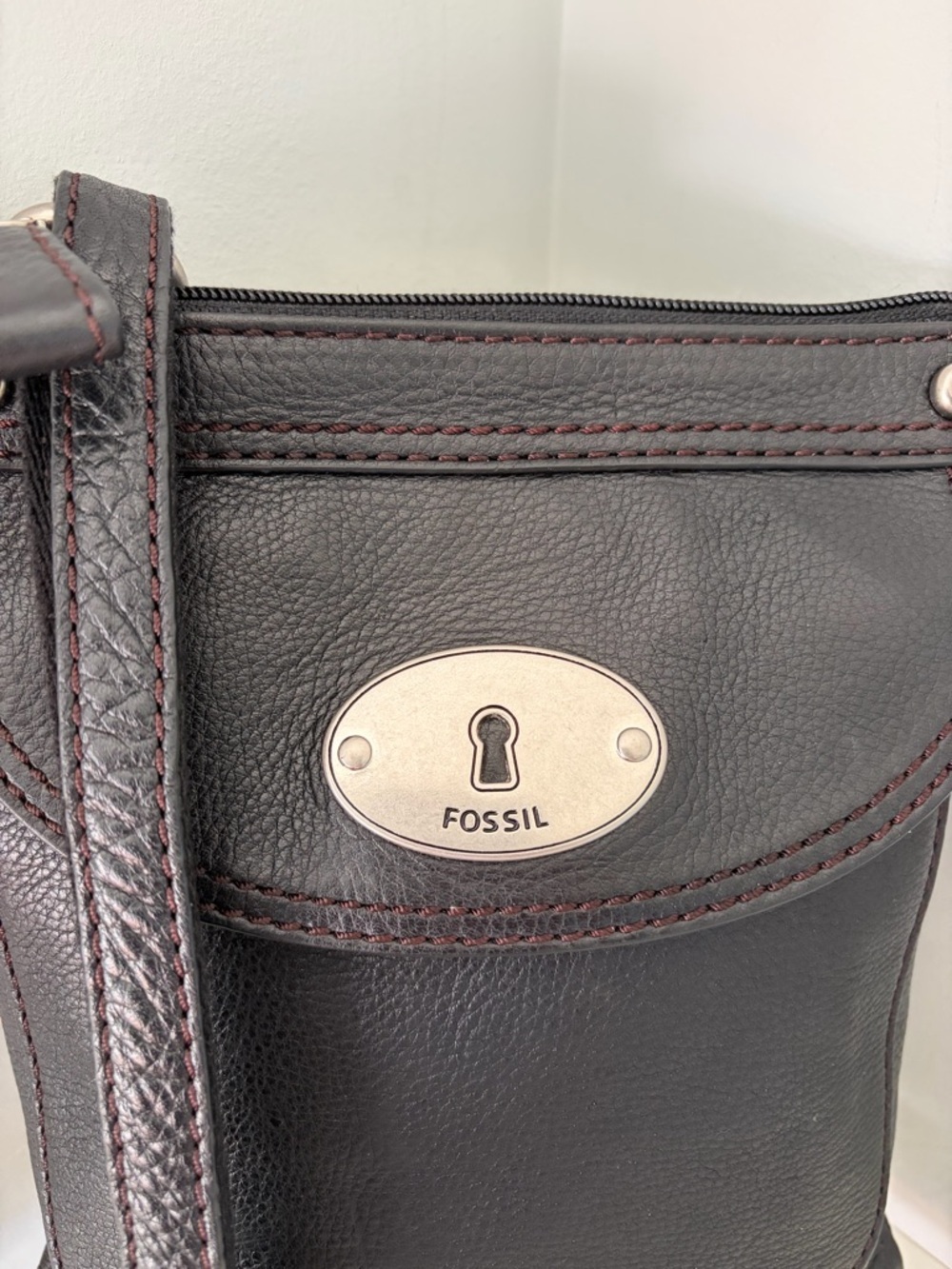 Fossil Vintage Small Crossbody Bag - Picture 4 of 14